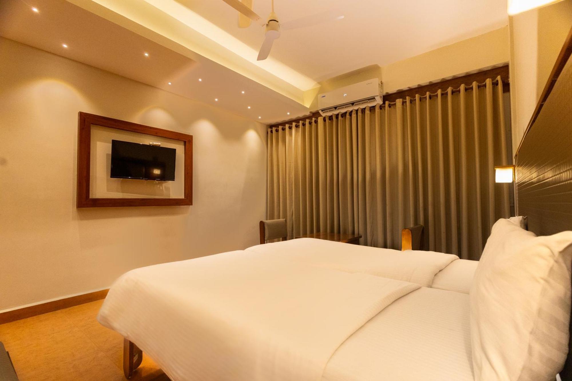 The Nisha Continental Villa Kottayam Dış mekan fotoğraf